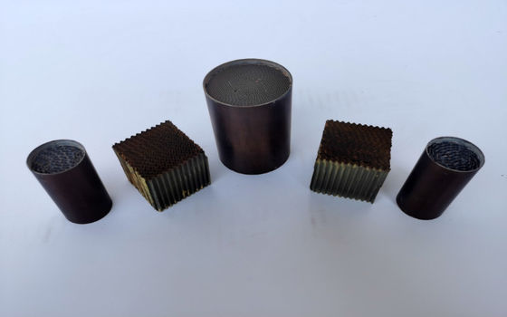 Cordierite SCR στοιχείων 400cell V2O5 TiO2 κυψελωτών καταλυτών